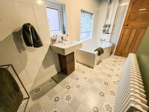 Photo 16- click for photo gallery